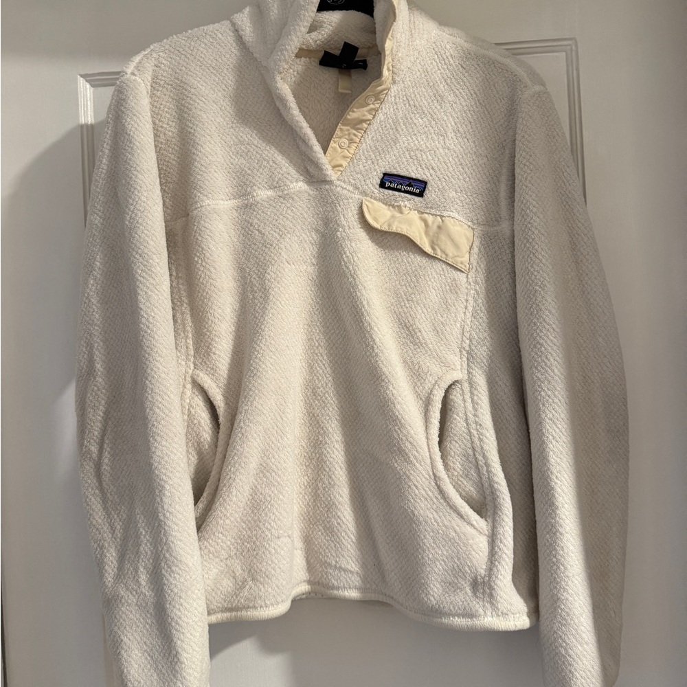 Patagonia Off-White Fleece Jacket